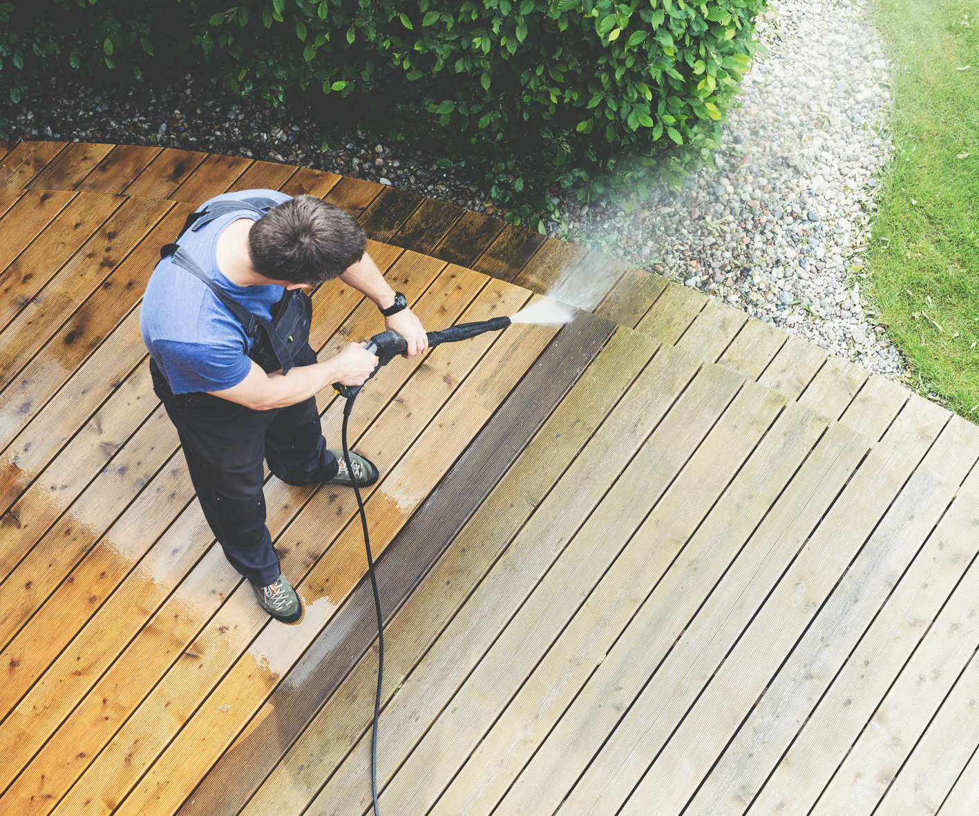 Pressure washing - Your garden in February